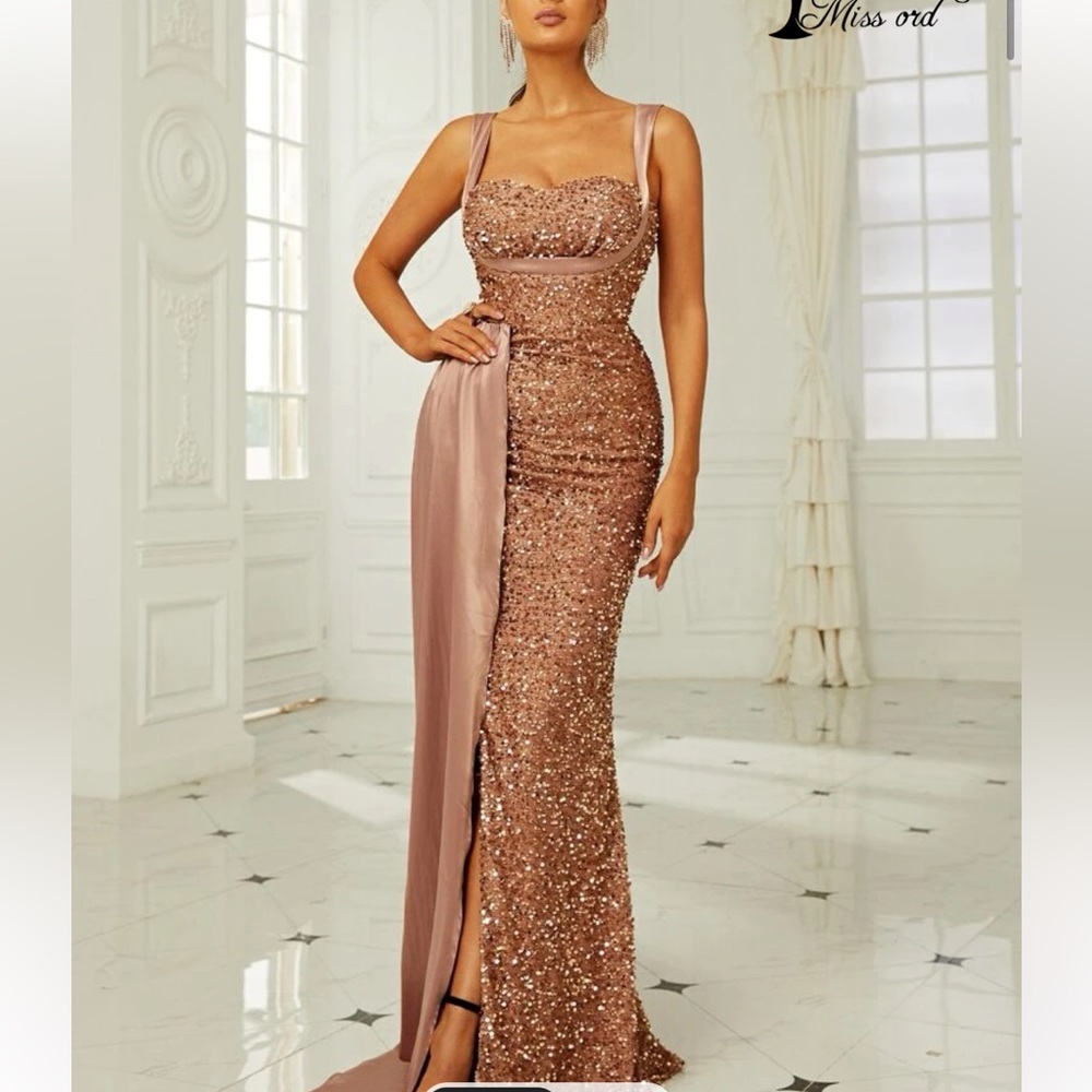 Missord Contrast Sequins Draped Side Split Thigh Cami Dress